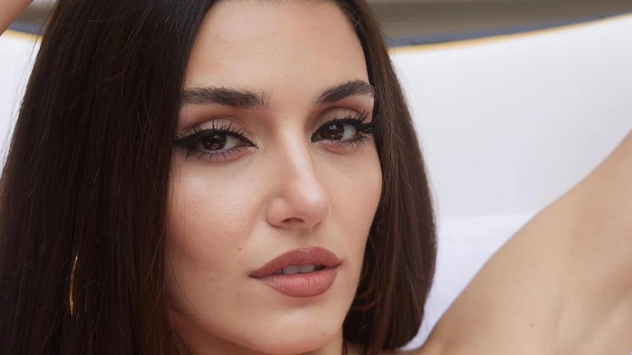 Hande Erçel Onur Güvenatam Cephesinde Evlilik İddiası