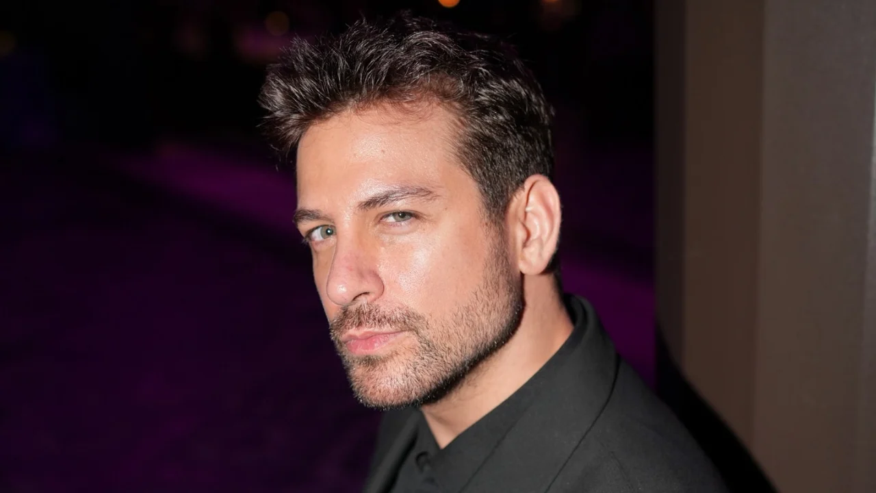 Aynı Yağmur Altında Kerem Kim? Birand Tunca’nın Kariyeri ve Rol Aldığı Diziler