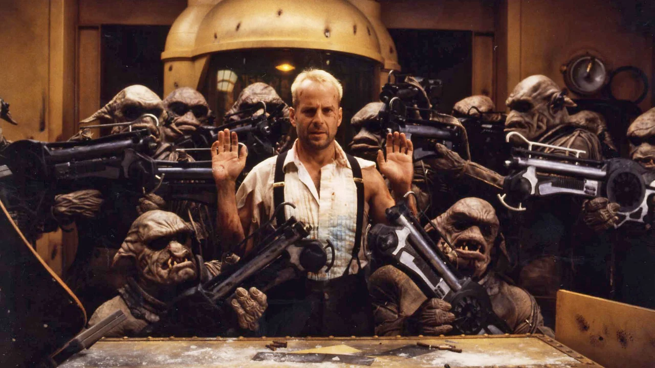 Beşinci Element Filmi Konusu Nedir? Beşinci Elemen Filminin Oyuncuları Kim? Nerede Çekildi?