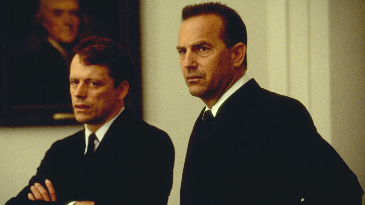 Yakın Tehlike Filmi Konusu Nedir? Yakın Tehlike Oyuncuları Kim? Nerede Çekildi?