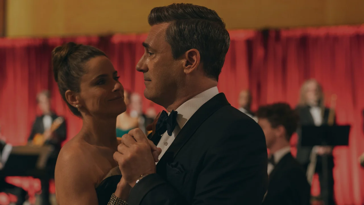 Your Friends and Neighbors 2. Sezon Öncesi Yeni Sezon Onayını Aldı